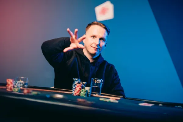 Historic run by Ben Rolle headlines final day of SCOOP Main Event