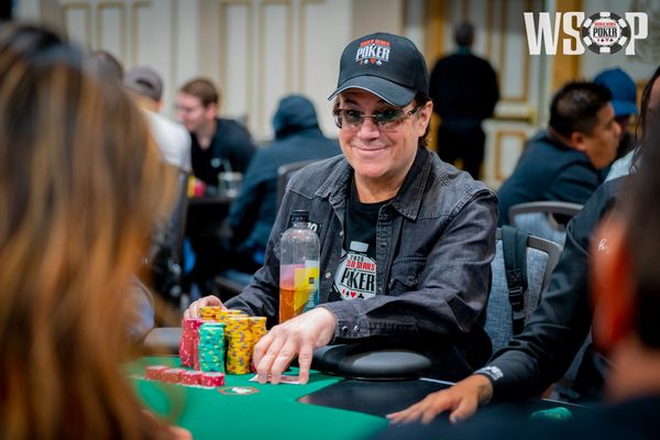 Jamie Gold eyes first bracelet in 20 years, leads final 35 in Salute to Warriors